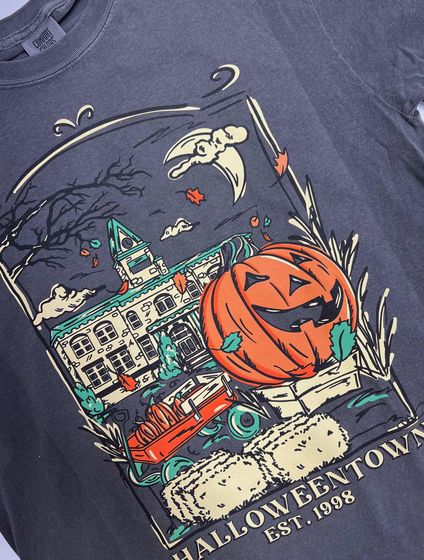 HALLOWEENTOWN: T-SHIRT