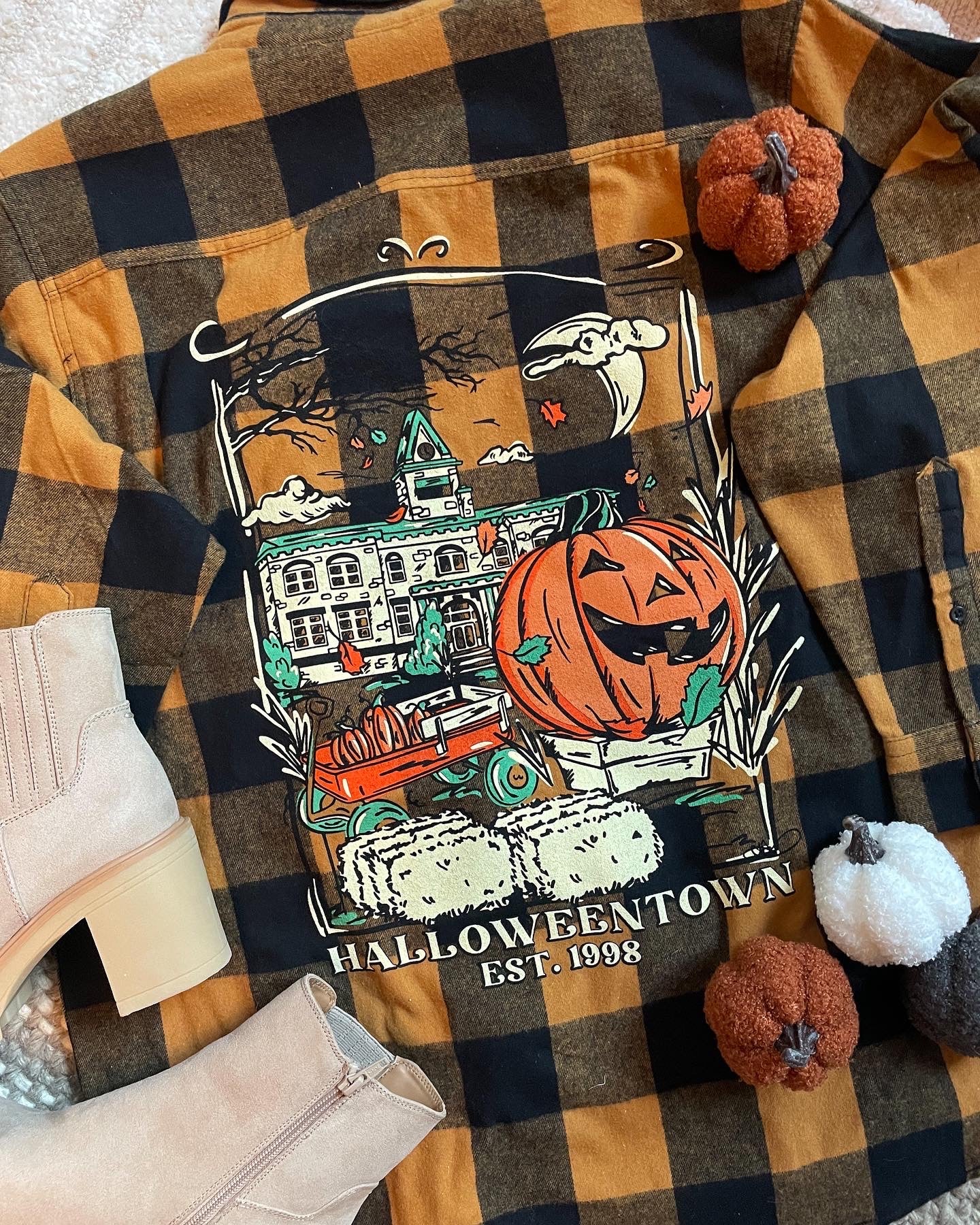 HALLOWEENTOWN FLANNEL
