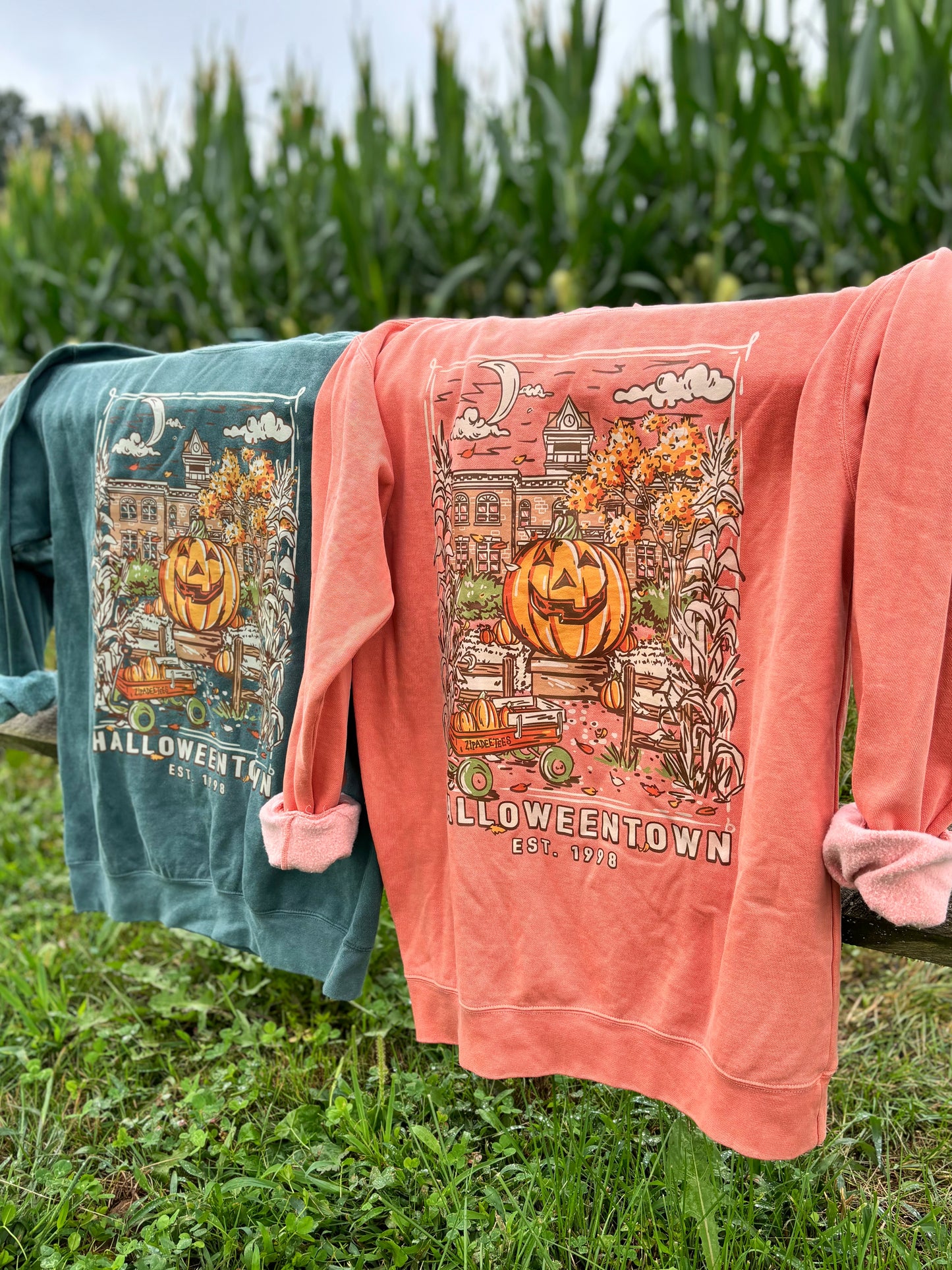 RETURN TO HALLOWEENTOWN CREWNECK SWEATSHIRT