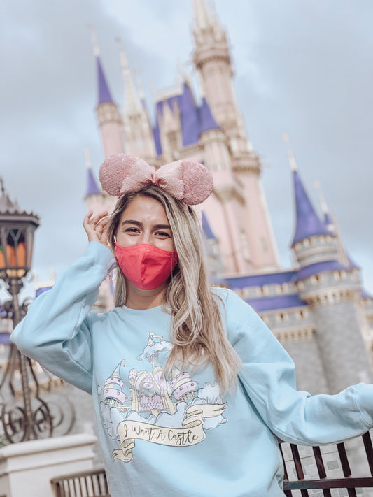 I WANT A CASTLE: CREWNECK SWEATSHIRT